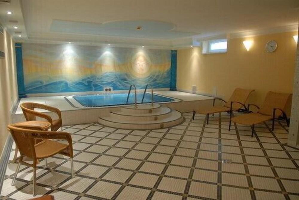 Hotel Tilia Pezinok Eksteriør bilde