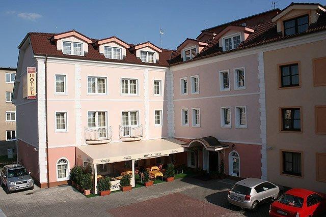 Hotel Tilia Pezinok Eksteriør bilde